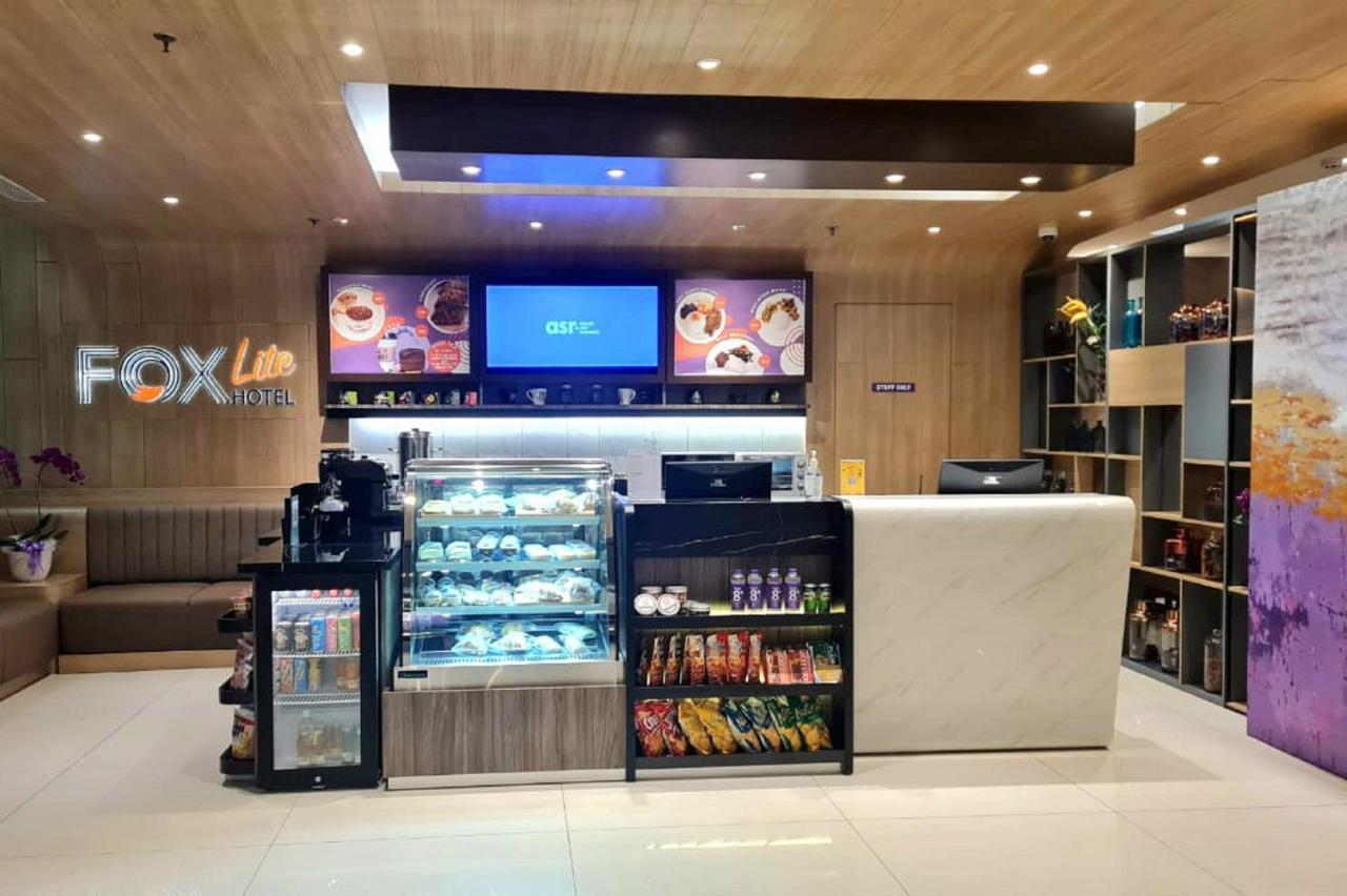 Fox Lite Grogol Yakarta Exterior foto